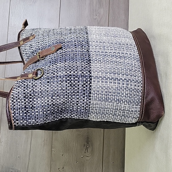 Myra Bag Canvas Tapestry Leather Tote Shoulder Bag - Picture 3 of 12